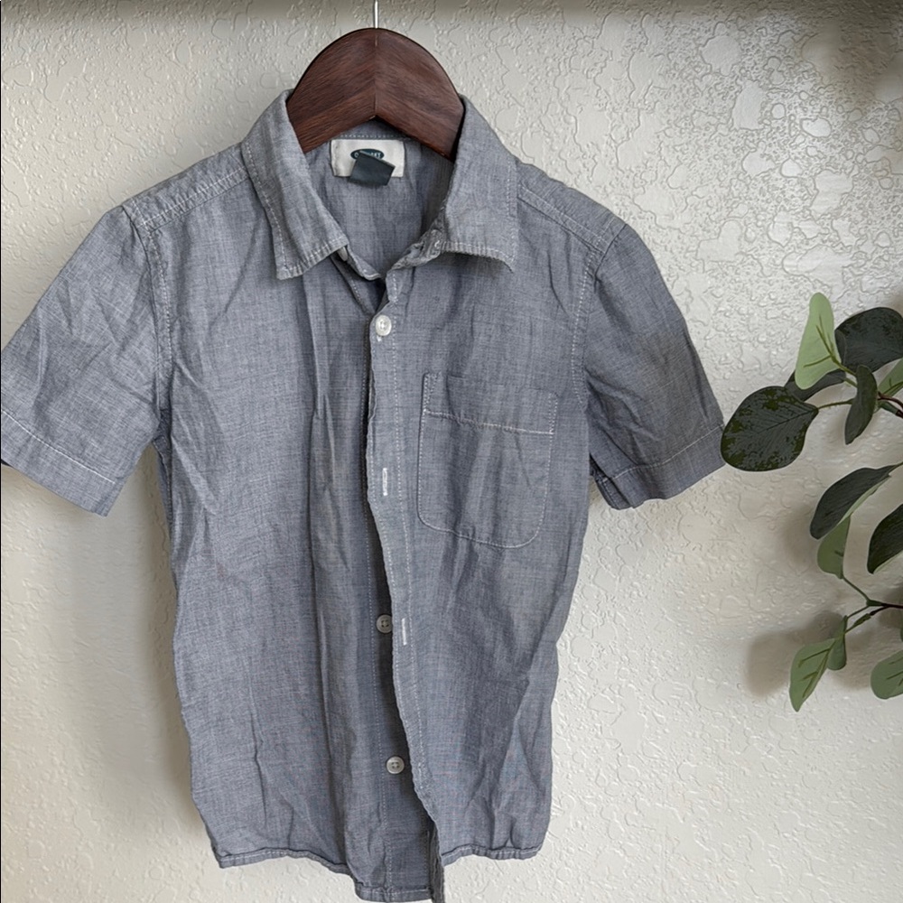 Old Navy Gray Casual Button Down Shirt with Classic Collar